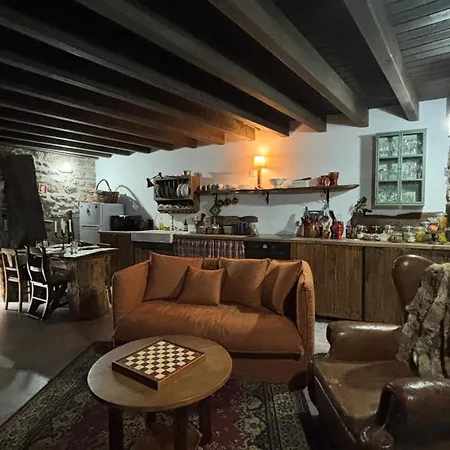 Casa Do Tio Ze Montesinho بيت للعطل